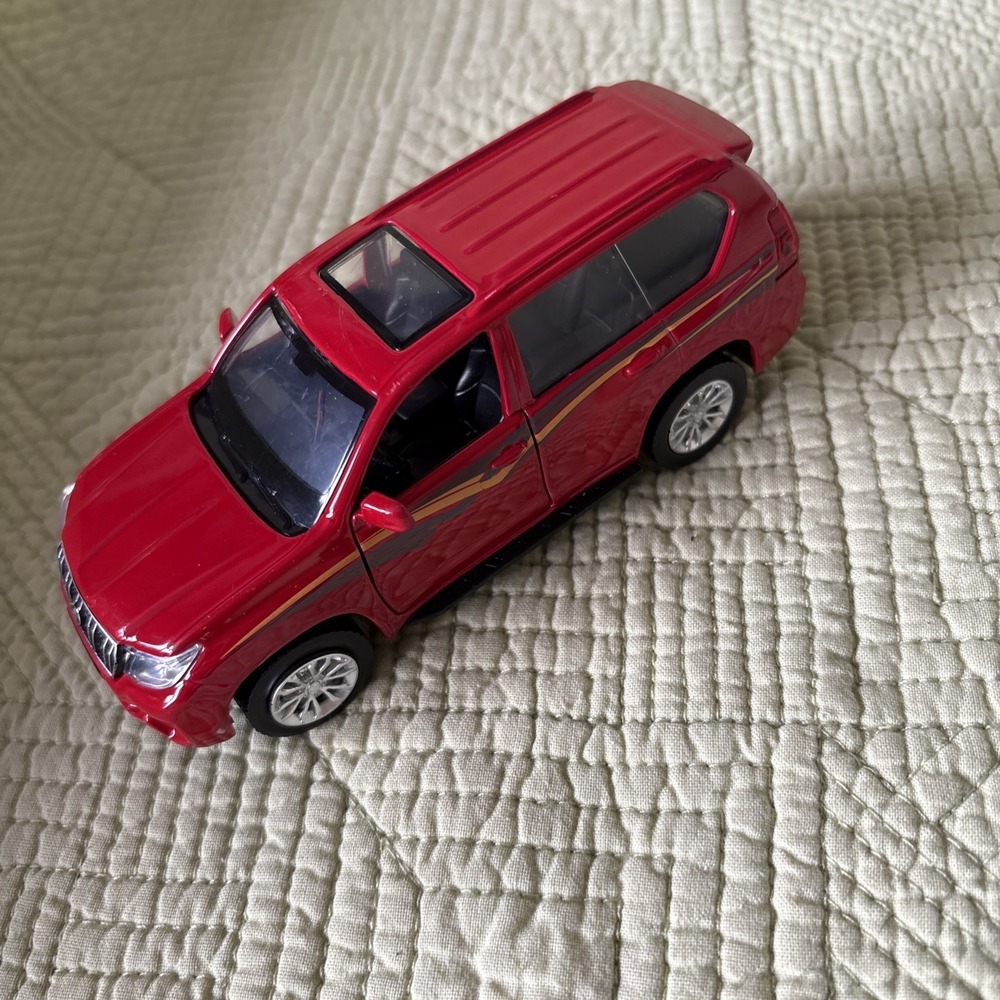 MSZ Toyota Land Cruiser Prado Red Diecast SUV Pull Back Car Opening Doors
